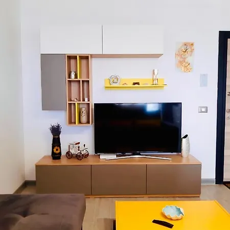 아파트호텔 Kauwela Alezzibeachresort Năvodari
