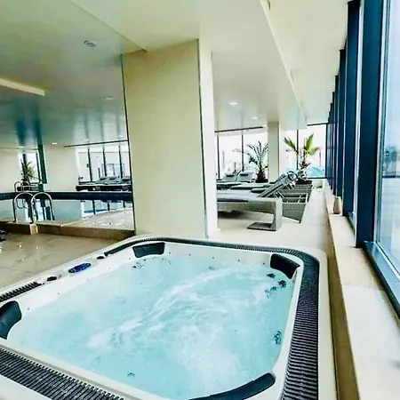 Kauwela Alezzibeachresort 아파트호텔 Năvodari